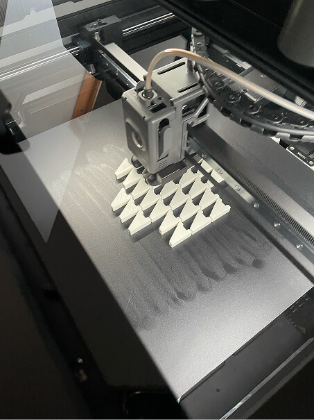 Impression 3D et gravure laser pour pièces industrielles